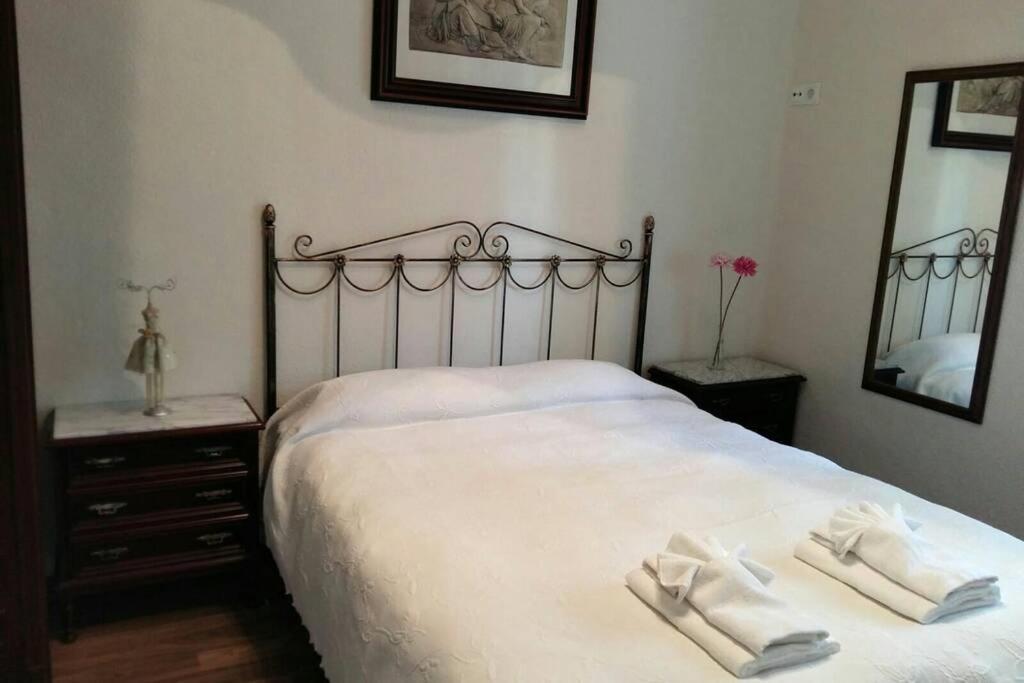Apartament Apartamento Al-Zhara, Junto Puente Romano Kordoba Zewnętrze zdjęcie